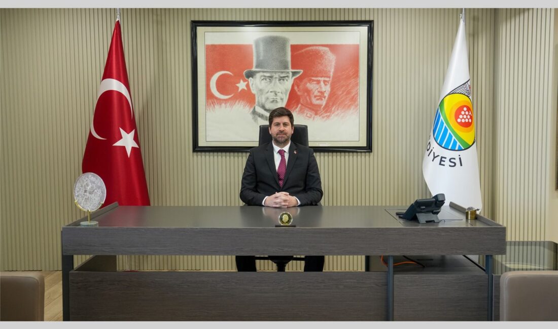 BAŞKAN ALİ BOLTAÇ’TAN 29 EKİM CUMHURİYET BAYRAMI KAPSAMINDA GERÇEKLEŞTİRİLECEK SEFO KONSERİNE DAVET Tarsus Belediye Başkanı Ali