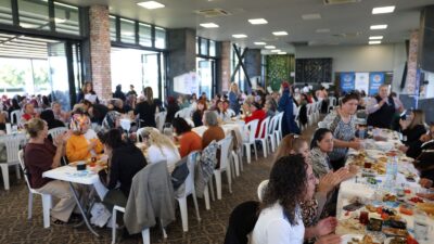 AKDENİZ BELEDİYESİ KÜLTÜR SANAT EVLERİ KURSİYERLERİ KAHVALTIDA BULUŞTU