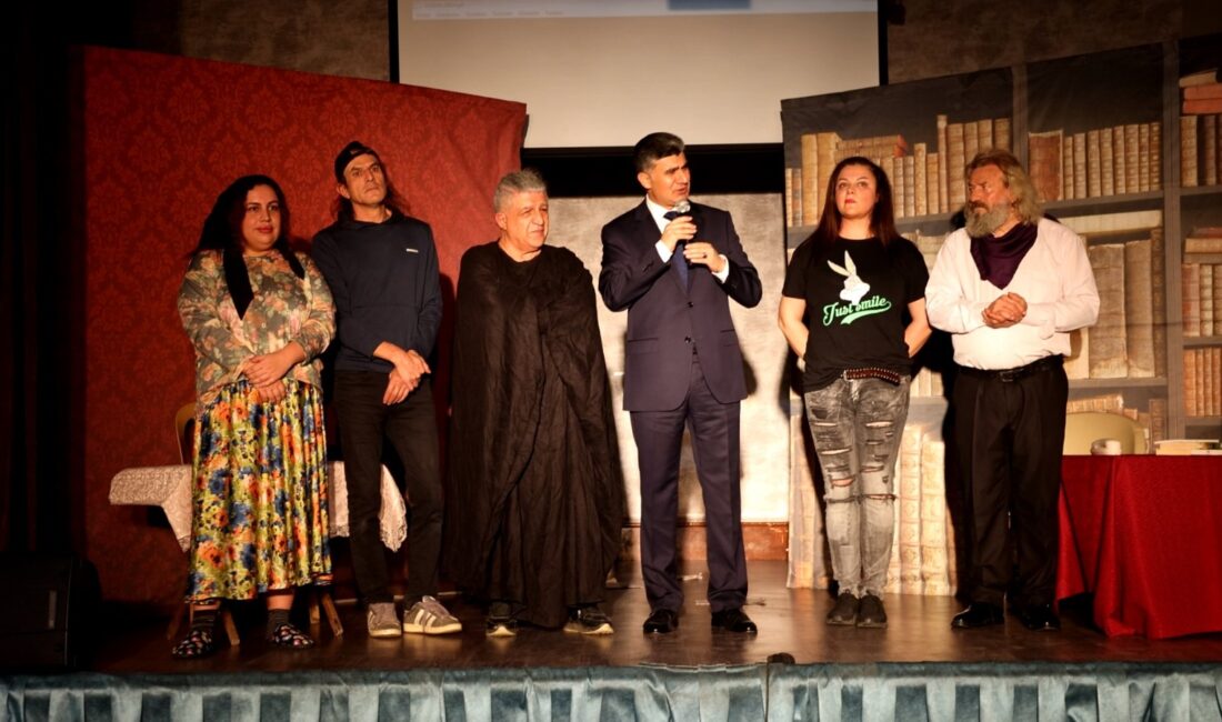 Gençler Madde Bağımlılığına Karşı Tiyatro İle Bilinçleniyor Akdeniz Belediyesi, gençlerin madde