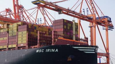 MERSİN ULUSLARARASI LİMANI DÜNYANIN EN BÜYÜK KONTEYNER GEMİSİ MSC IRINA’YI AĞIRLADI