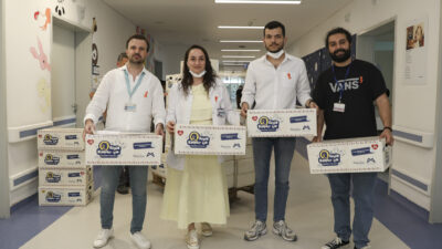 BÜYÜKŞEHİR BELEDİYESİ, ‘BÜYÜK KALPLER İÇİN DESTEK KUTUSU’ İLE LÖSEMİLİ ÇOCUKLARIN YANINDA