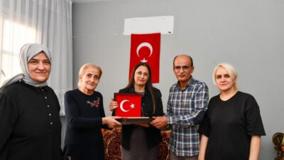 İREM TOROS, ŞEHİT OLAN KÖY KORUCUSU MEHMET YAŞAR’IN KARDEŞLERİNİ ZİYARET ETTİ