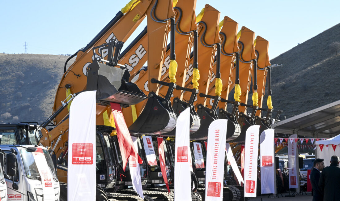 TBB BAŞKAN VEKİLİ SEÇER, ANKARA’DA TBB’NİN ‘ARAÇ TESLİM TÖRENİ’NE KATILDI Türkiye Belediyeler Birliği (TBB)