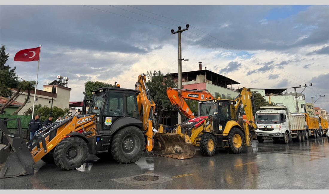 Tarsus’ta gece başlayan sağanak