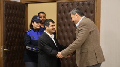 ÖZEL BİREY ADEM BAŞKANLIK KOLTUĞUNA OTURDU, DAMLA ZABITA MÜDÜRÜ OLDU