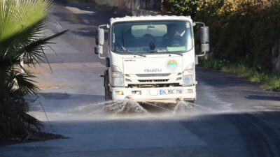 Toroslar Belediyesi, rutin temizlik hizmetlerinin