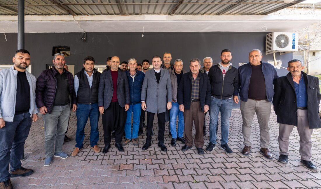 YAYLALARDA HİZMET KONUŞULDU, BAŞKAN TUNCER MAHALLE MAHALLE SAHADA Mezitli Belediye Başkanı Ahmet