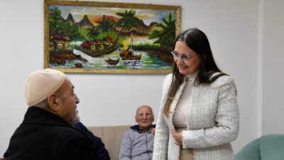 Mersin Valisi Atilla Toros’un eşi