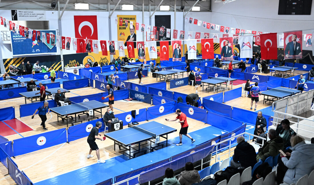 BÜYÜKŞEHİR’İN DESTEKLERİYLE, 5. ULUSAL MASA TENİSİ VETERAN TURNUVASI DÜZENLENDİ Mersin Büyükşehir Belediyesi’nin destekleriyle,