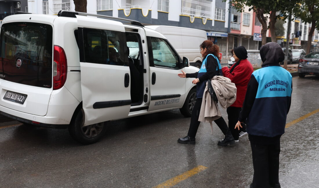 AKDENİZ’DE ONKOLOJİ HASTALARI ULAŞIM SORUNU YAŞAMIYOR Akdeniz Belediyesi, sosyal belediyecilik