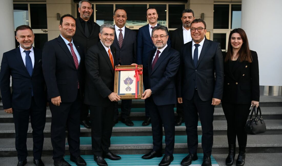 MHP MERSİN MİLLETVEKİLİ DR. LEVENT UYSAL VE BERABERİNDEKİ HEYETTEN, TARIM VE ORMAN BAKANINA ZİYARET Milliyetçi Hareket Partisi Mersin