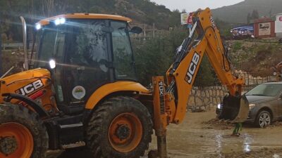 Mersin’de etkili olan sağanak yağışlar