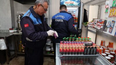 Akdeniz Belediyesi Zabıta Müdürlüğü ekipleri,