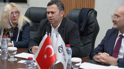 Mersin Üniversitesi Denizcilik Fakültesi Dekanı&nbsp;Prof.