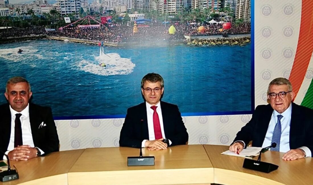 Mersin Defterdarı Metin Uzun, Mersin Ticaret Borsası’nı ziyaret etti