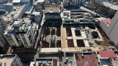 BÜYÜKŞEHİR’İN RESTORASYON ÇALIŞMALARIYLA GEÇMİŞ VE GELECEK ARASINDA KÖPRÜ KURULUYOR Kentin tarihi dokusuna ve kültürel