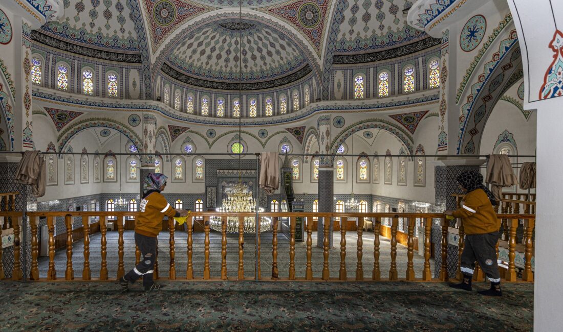 MEZİTLİ BELEDİYESİ RAMAZAN AYI ÖNCESİ CAMİLERLE KAPSAMLI TEMİZLİK GERÇEKLEŞTİRDİ Mezitli Belediyesi Temizlik İşleri