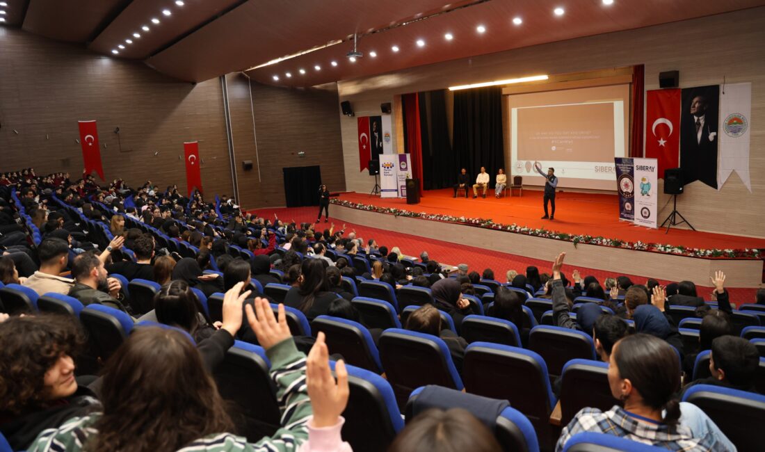 Toroslar Belediyesi, öğrencilerin hem