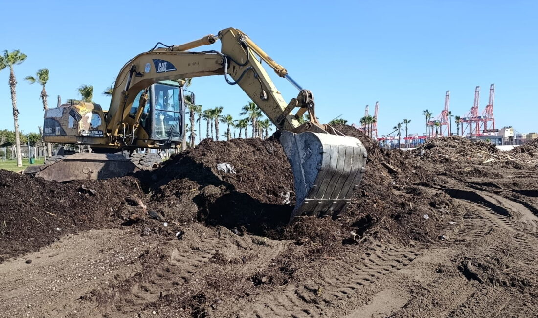 Akdeniz Belediyesi Fen İşleri’nden İlçe Genelinde Yoğun Mesai