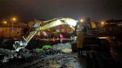 Tarsus Belediyesi ekipleri, Perşembe akşam