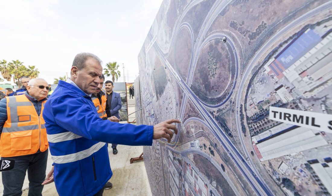 SEÇER, MERSİN TRAFİĞİNİ RAHATLATACAK KATLI KAVŞAK VE TÜP GEÇİT ÇALIŞMALARINI ANLATTI Mersin Büyükşehir Belediyesi tarafından