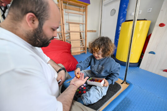 MERSİN BÜYÜKŞEHİR BELEDİYESİ ÖZEL GEREKSİNİMLİ ÇOCUKLARA UMUT OLUYOR Mersin Büyükşehir Belediyesi Sağlık İşleri