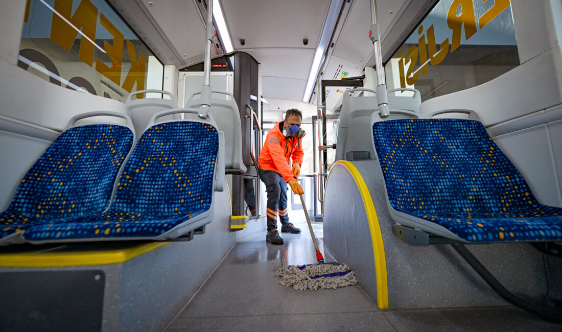 Mersin Büyükşehir Belediyesi ekipleri,