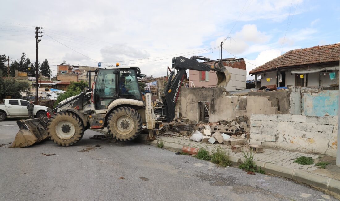 Akdeniz Belediyesi, vatandaşların can