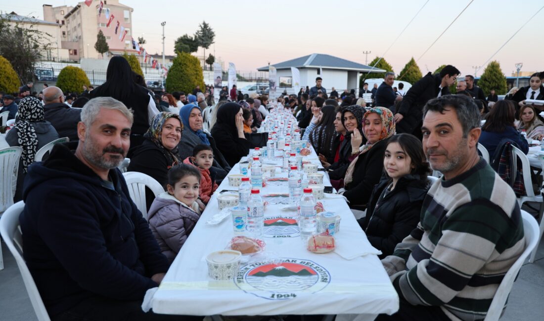 BAŞKAN YILDIZ, ÇALIŞMA ARKADAŞLARIYLA İFTAR SOFRASINDA BULUŞTU