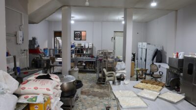 Toroslar Belediyesi Zabıta Müdürlüğü ekipleri,