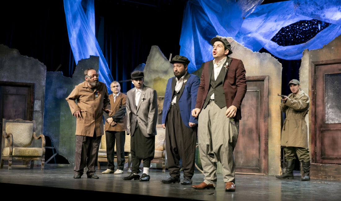 Sanatı ve sanatçıyı destekleyerek