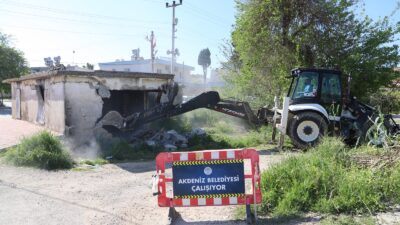 Akdeniz Belediyesi, çökme riski taşıdığından