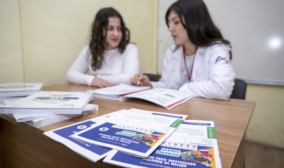 BÜYÜKŞEHİR KURS MERKEZLERİ AİLELERİN VE ÖĞRENCİLERİN UMUDU OLMAYA DEVAM EDİYOR Mersin Büyükşehir Belediyesi’nin eğitim