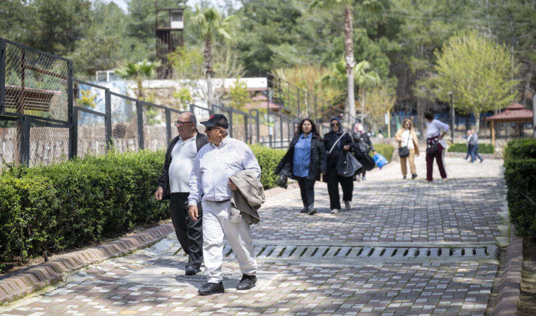 BÜYÜKŞEHİR TARSUS EMEKLİ EVİ ÜYELERİ TARSUS DOĞA PARKI’NI GEZDİ BÜYÜKŞEHİR TARSUS EMEKLİ EVİ ÜYELERİ TARSUS DOĞA PARKI’NI GEZDİ