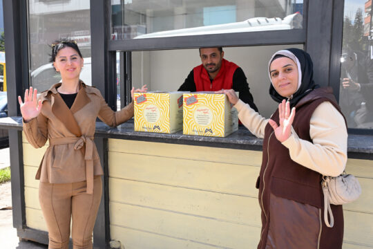 BÜYÜKŞEHİR, FENİLKETONÜRİ HASTALIĞININ FARKINDA VE HASTALARIN YANINDA Mersin Büyükşehir Belediyesi, sosyal destek