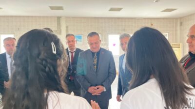 Genç zihinleri bilimsel araştırmaya teşvik