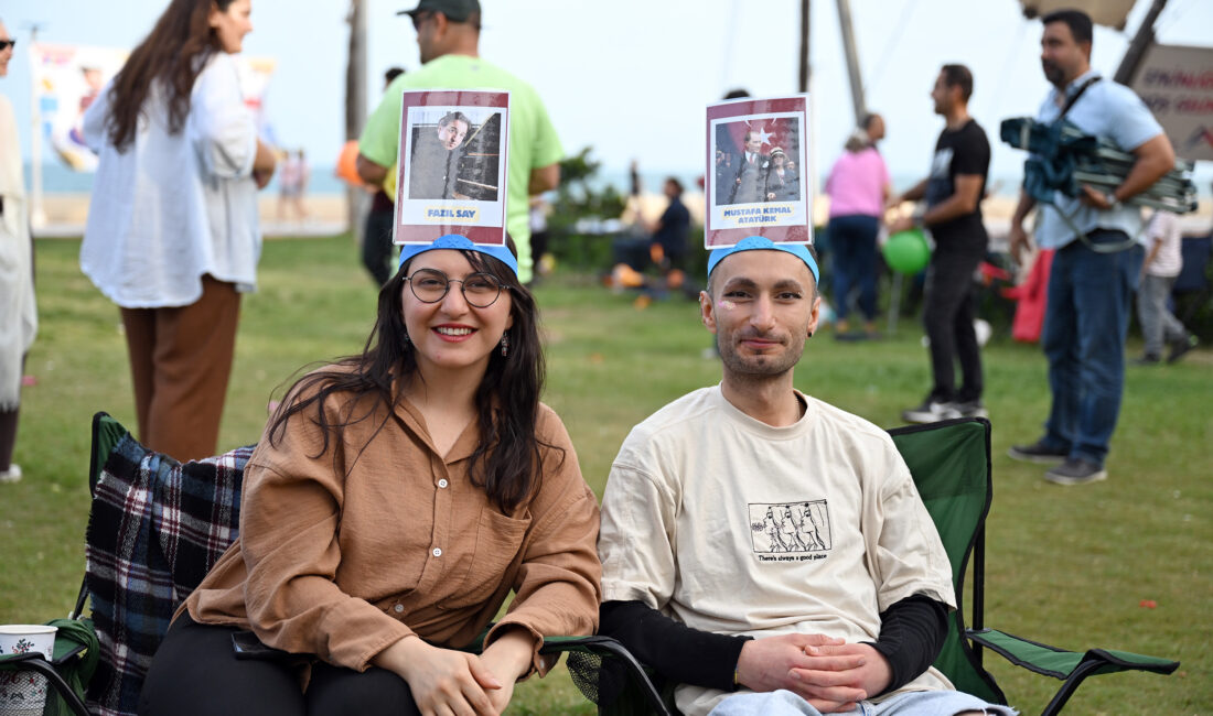 HELLO MERSİN KONUŞMA KULÜPLERİNİN DİL EĞİTİMİ SAHİLDE EĞLENCE İLE BULUŞTU Mersin Büyükşehir Belediyesi’nin yabancı