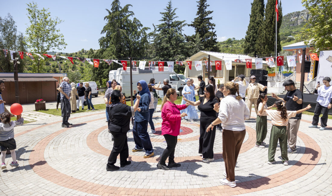 BÜYÜKŞEHİR ÇÖLYAKLI BİREYLERİ DARISEKİ ÖRNEK KÖYÜ’NDE BULUŞTURDU Mersin Büyükşehir Belediyesi Sosyal Hizmetler