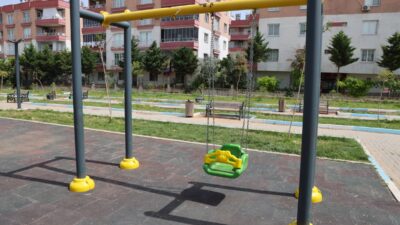 Toroslar Belediyesinin Yalınayak Mahallesi’nde yapımını