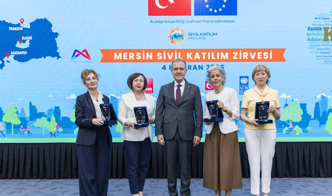 BAŞKAN SEÇER, YEREL DEMOKRASİYİ GÜÇLENDİREN ‘MERSİN SİVİL KATILIM ZİRVESİ’NE KATILDI