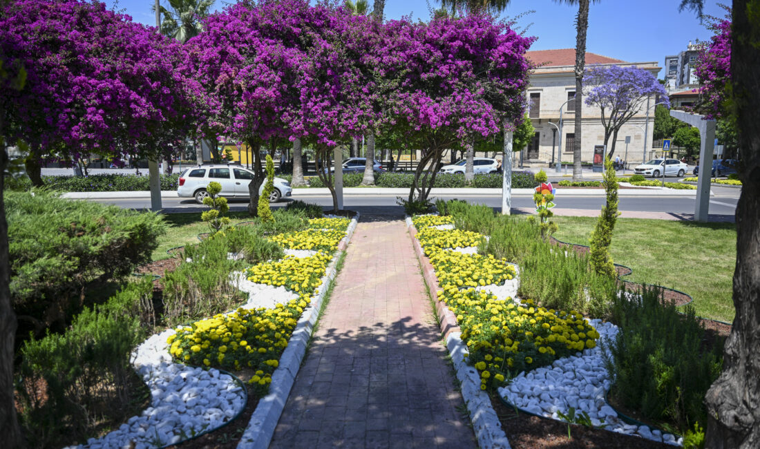 BÜYÜKŞEHİR, KENTİ YAZ MEVSİMİNE HAZIRLADI Mersin Büyükşehir Belediyesi Park
