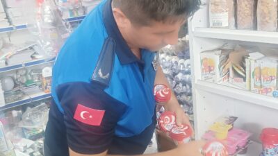 Akdeniz Belediyesi Zabıta Müdürlüğü ekipleri,