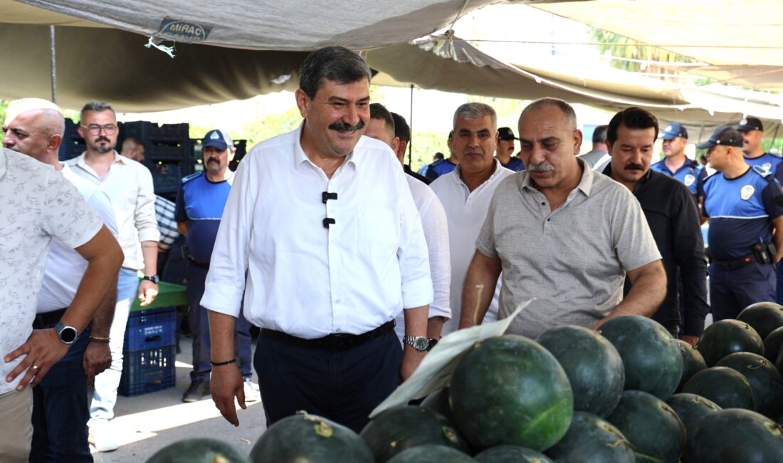 BAŞKAN YILDIZ, PAZARCI ESNAFIYLA BULUŞTU Toroslar Belediye Başkanı Abdurrahman