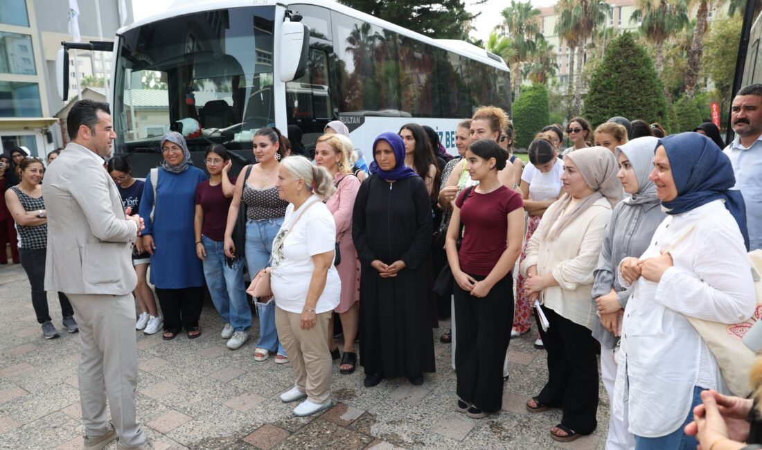 Akdenizli Anne ve Kızları Silifke Gençlik Kampında Buluşuyor Akdeniz Kaymakamlığı, Akdeniz Belediyesi ve