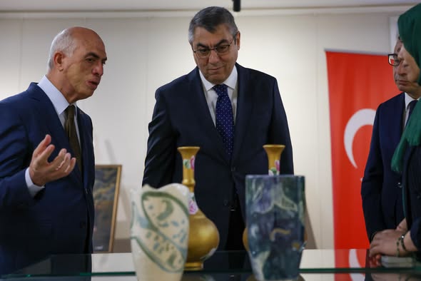Mersin’de Hz. Peygamber’in 1500. Doğum Yılına Özel “MUCİZE” Sergisi Açıldı Mersin İl Müftülüğü Gençlik