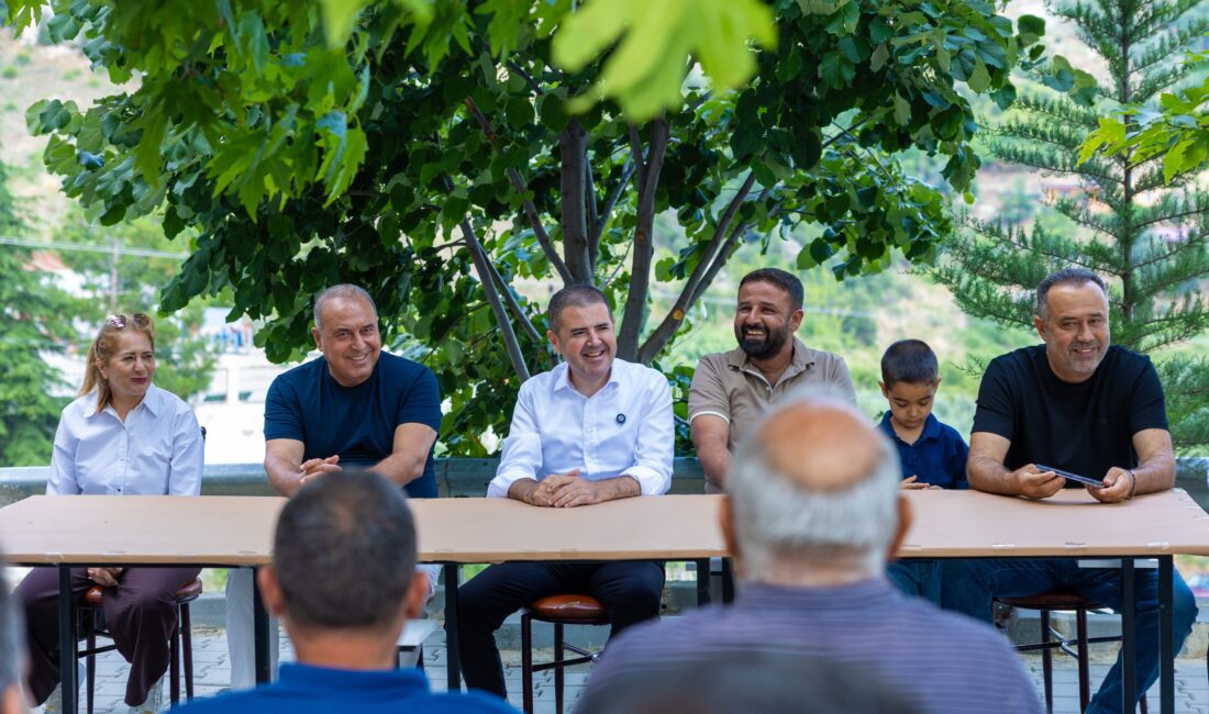 BAŞKAN TUNCER KIRSALI ADIM ADIM GEZİYOR, VATANDAŞIN SESİNİ YERİNDE DİNLİYOR