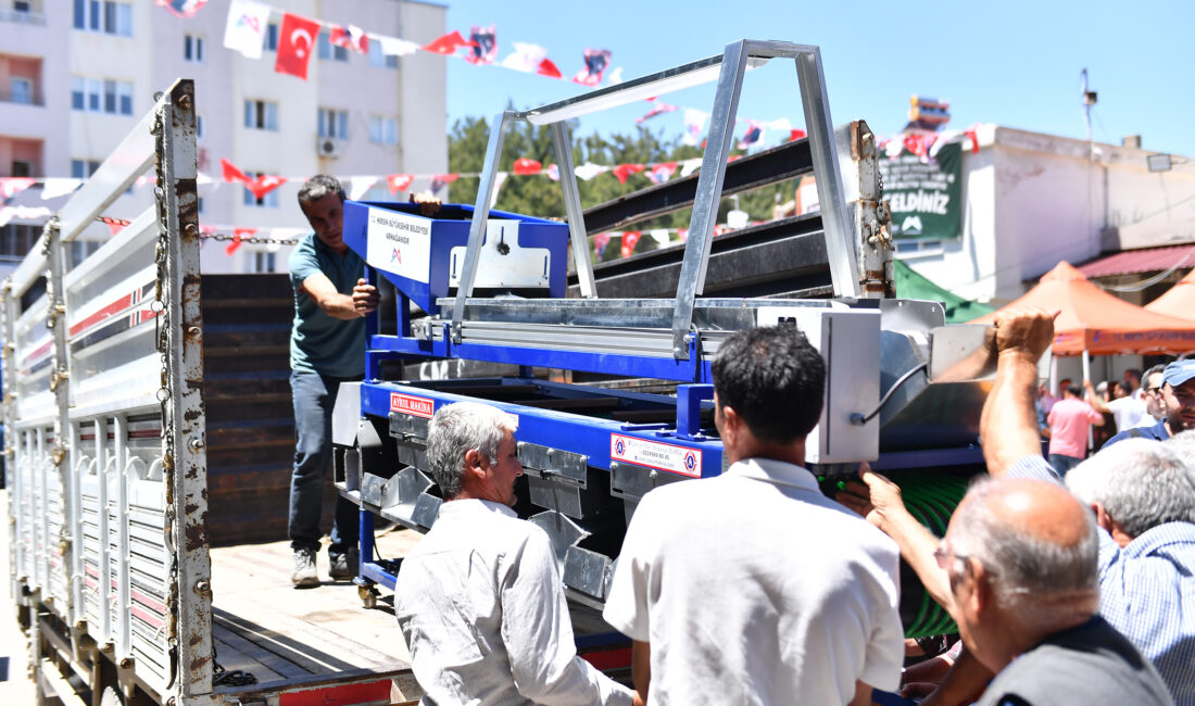 BÜYÜKŞEHİR KIRSALDA TARIMSAL DESTEKLERİNİ SÜRDÜRÜYOR Mersin Büyükşehir Belediyesi; tarımsal