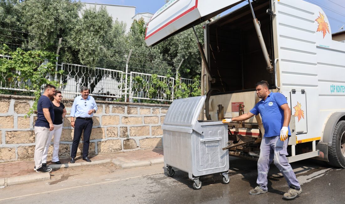TOROSLAR’DA TEMİZLİK MESAİSİ HIZ KESMİYOR Toroslar Belediye Başkanı Abdurrahman