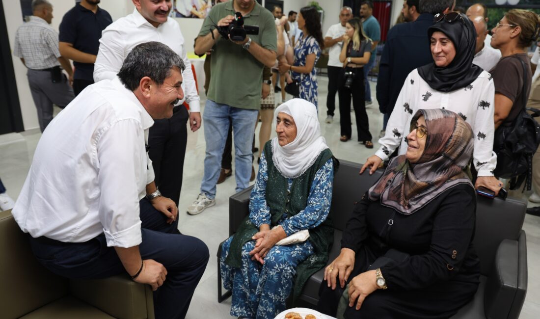 TOROSLAR’DA BİR İLK: EMEKLİ SOHBET EVİ HİZMETE AÇILDI