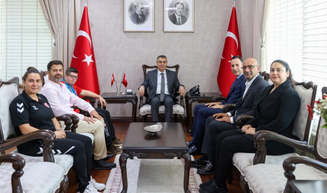 Vali Toros, Dünya Şampiyonu olan Musa Alan’ı kabul etti